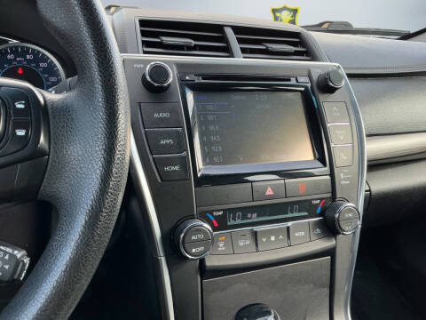 2017 Toyota Camry Hybrid LE