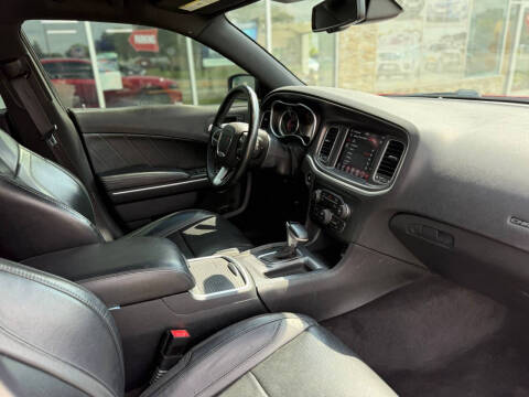 2017 Dodge Charger SXT