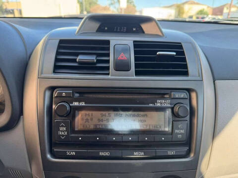 2012 Toyota Corolla LE