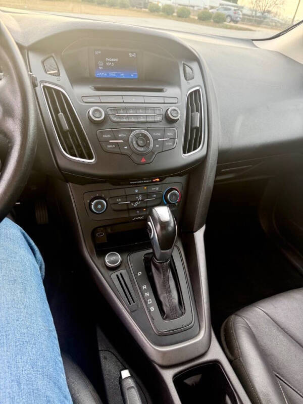 2015 Ford Focus SE