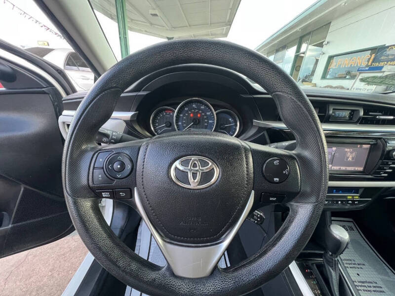 2015 Toyota Corolla LE