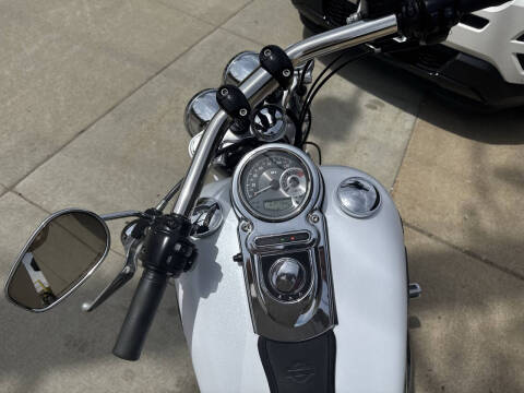 2011 Harley-Davidson DYNA FAT BOB