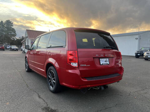 2014 Dodge Grand Caravan SXT 30th Anniversary