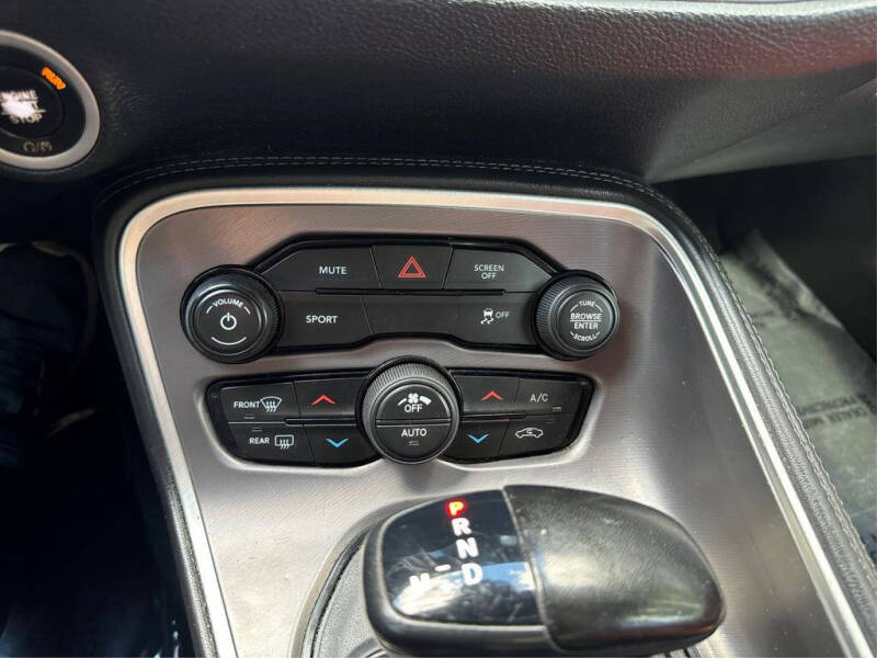 2020 Dodge Challenger SXT