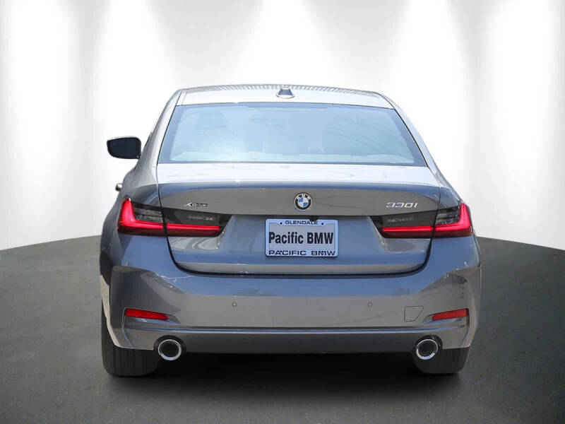 2025 BMW 3 Series 330i xDrive