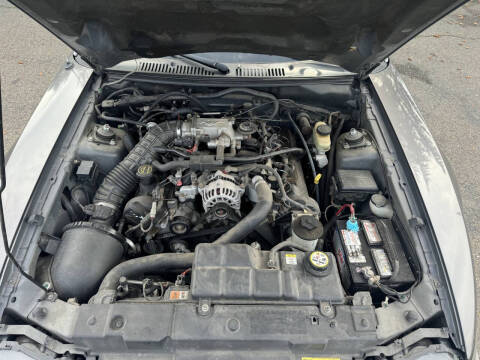 2003 Ford Mustang GT Deluxe