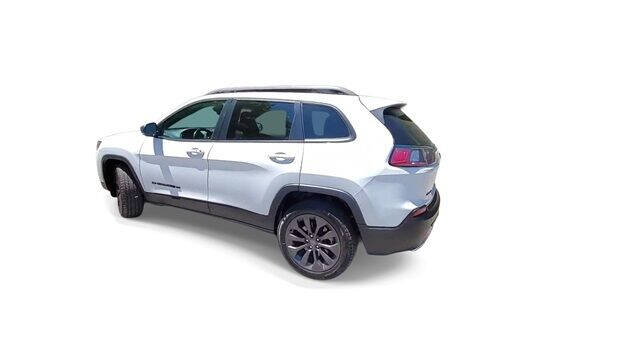 2021 Jeep Cherokee for sale at Bowman Auto Center in Clarkston, MI