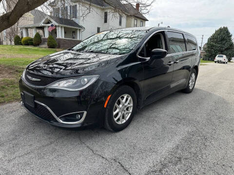 2017 Chrysler Pacifica Touring Plus