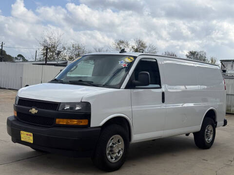 2022 Chevrolet Express 2500