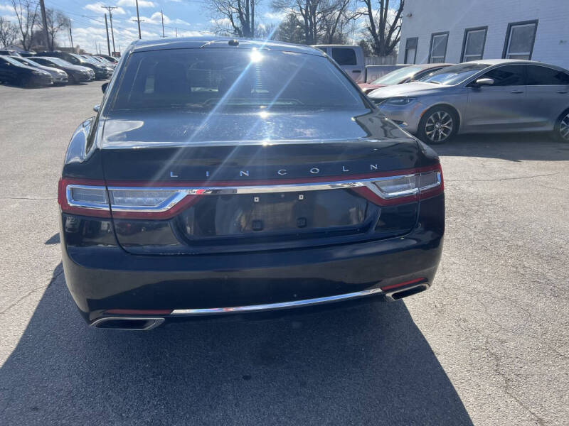 2017 Lincoln Continental Select