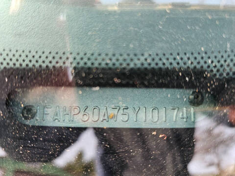 2005 Ford Thunderbird Deluxe