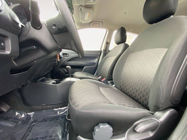 2022 Mitsubishi Mirage ES