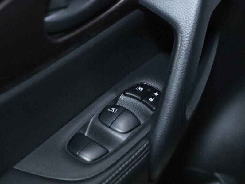 2022 Nissan Rogue Sport S