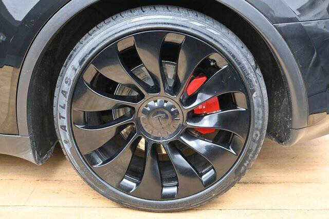 2024 Tesla Model Y Performance