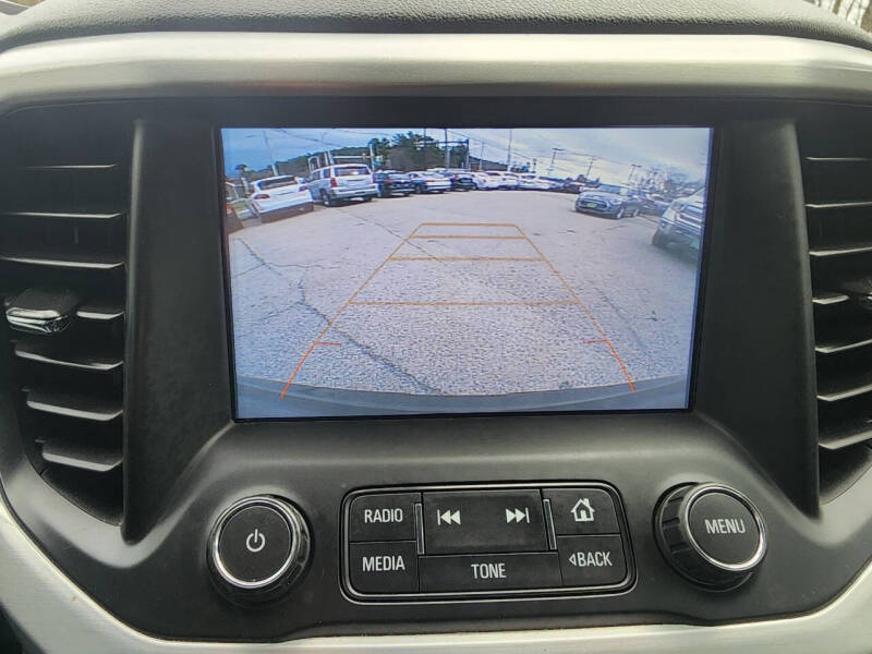 2019 GMC Acadia SLT-1