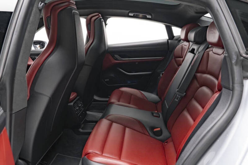 2020 Porsche Taycan Turbo