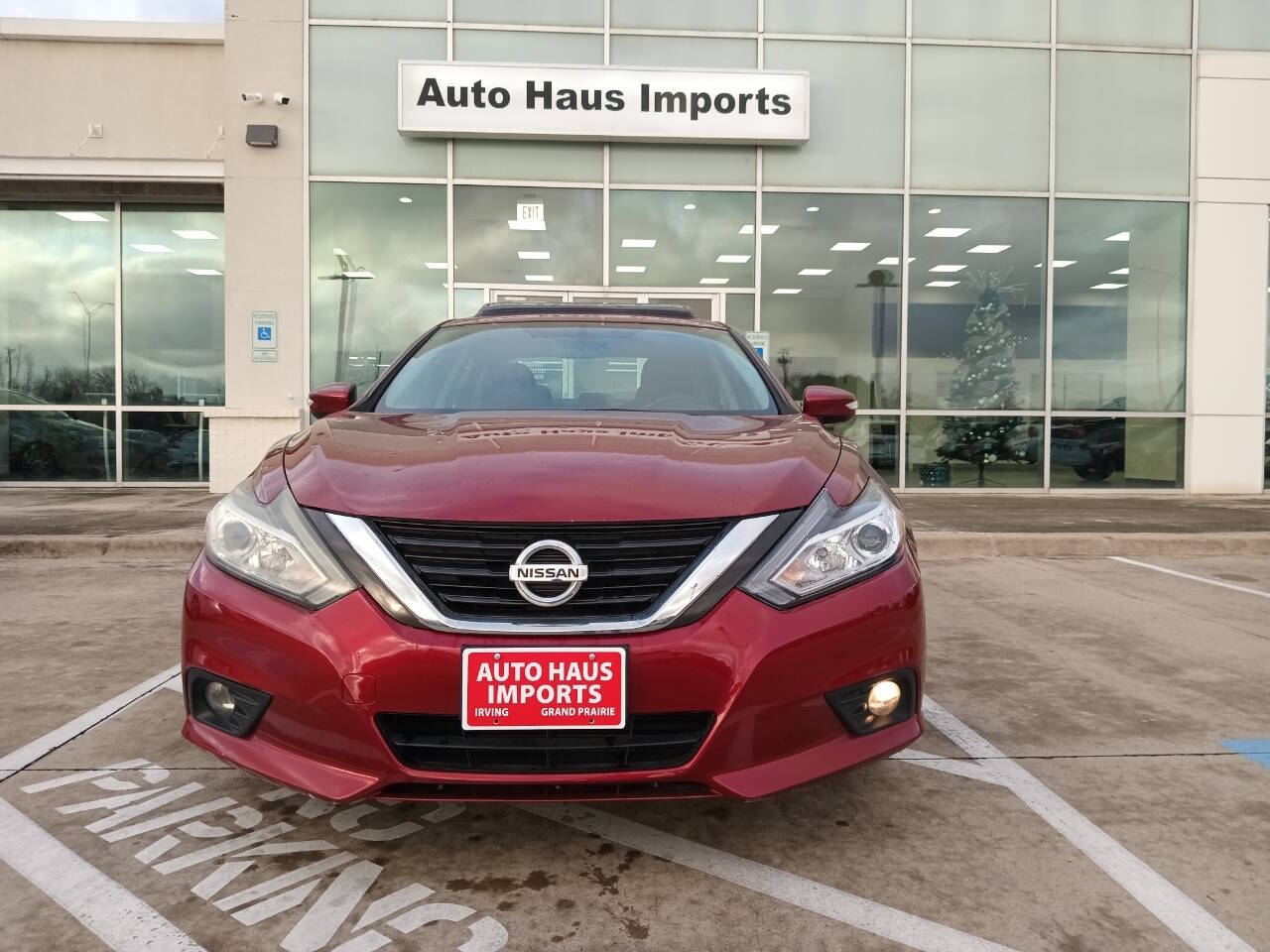 2016 Nissan Altima for sale at Auto Haus Imports in Irving, TX