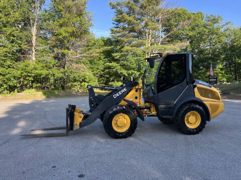 2022 John Deere 204L