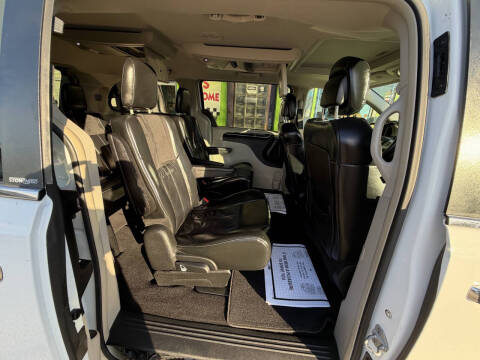 2014 Chrysler Town and Country Limited