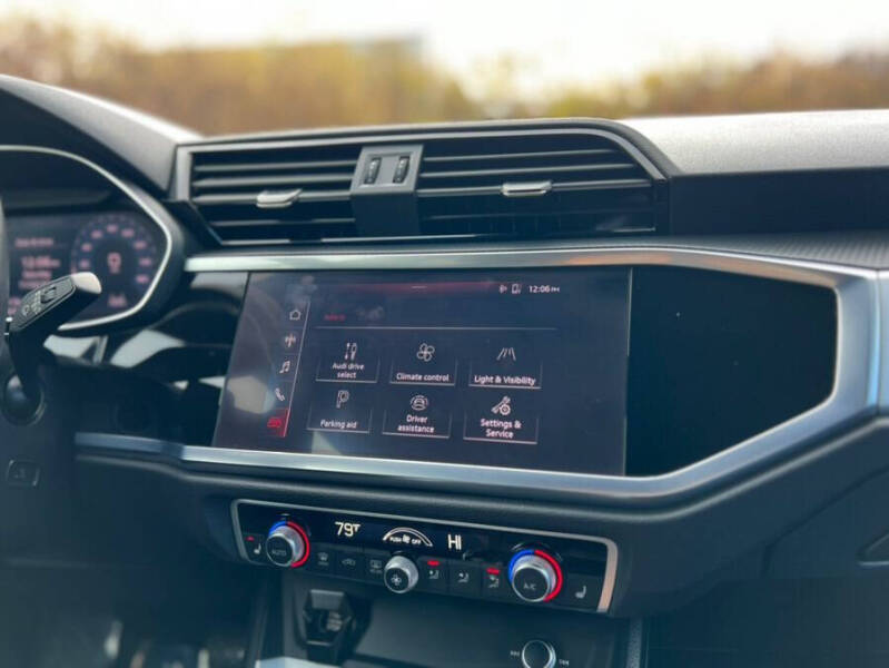 2021 Audi Q3 quattro S line Premium 45 TFSI