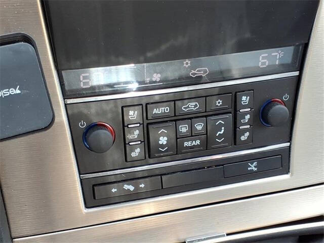 2013 Cadillac Escalade Platinum Edition