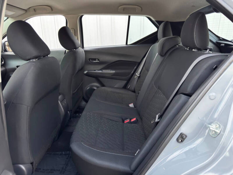 2022 Nissan Kicks SV