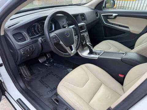 2017 Volvo V60 T5 Premier