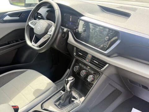 2023 Volkswagen Taos SE