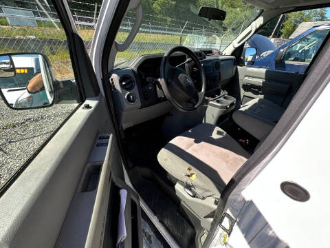 2013 Ford E-Series E-250