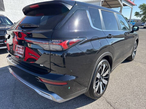 2025 Mitsubishi Outlander SE