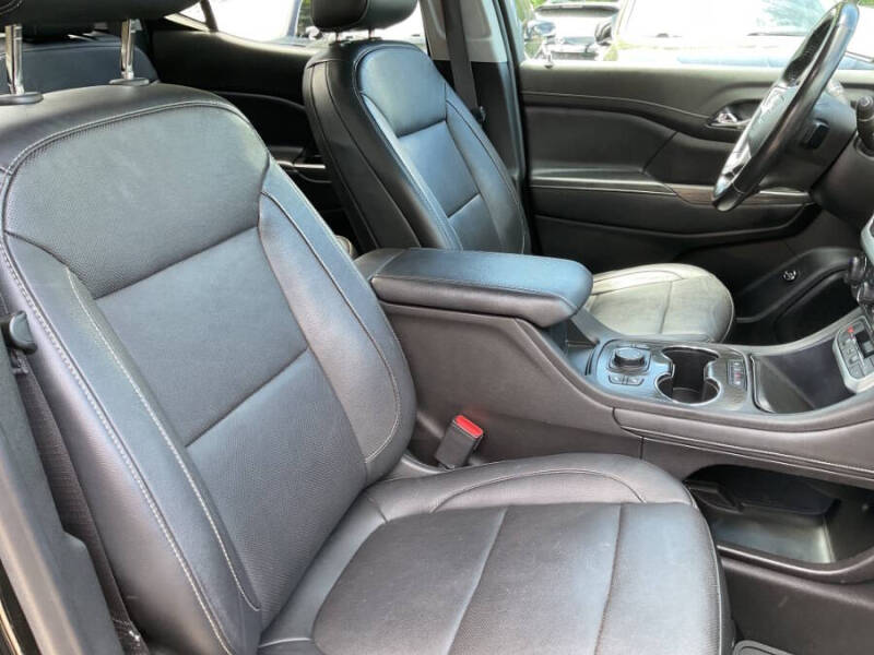 2020 GMC Acadia SLT