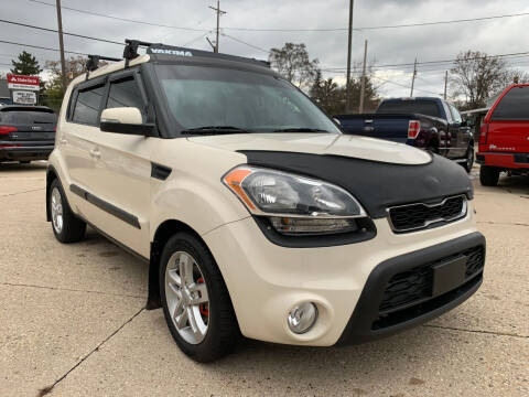 2013 Kia Soul for sale at Auto Gallery LLC in Burlington WI