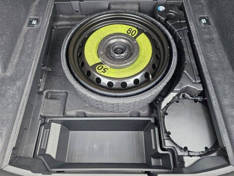 2024 Audi Q8 e-tron quattro Premium Plus