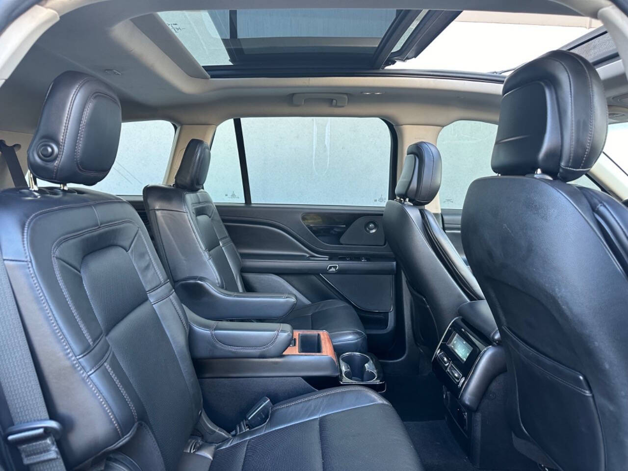 2020 Lincoln Aviator for sale at Phoenix Motor Co in Romulus, MI