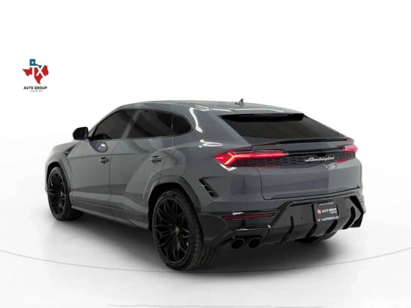 2025 Lamborghini Urus SE