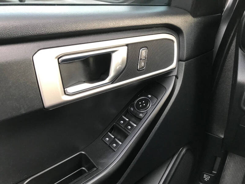 2020 Ford Explorer