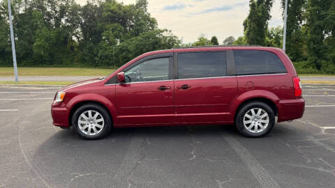 2016 Chrysler Town and Country LX