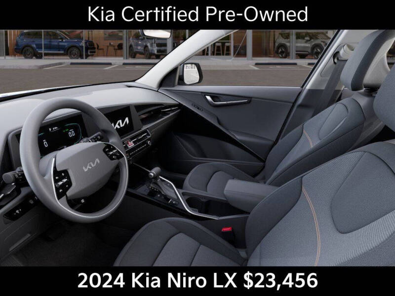 2024 Kia Niro LX