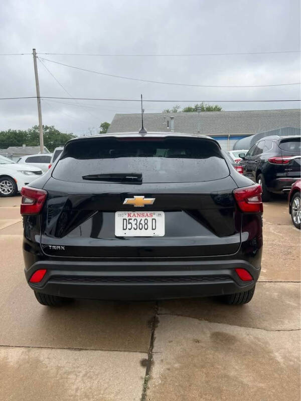 2025 Chevrolet Trax LS