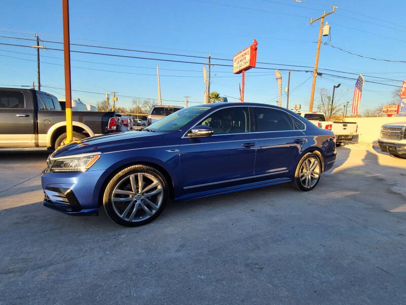 2017 Volkswagen Passat for sale at Auto Finance La Meta in San Antonio TX