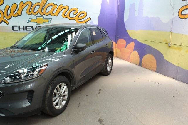 Used 2022 Ford Escape SE with VIN 1FMCU9G6XNUB32744 for sale in Grand Ledge, MI