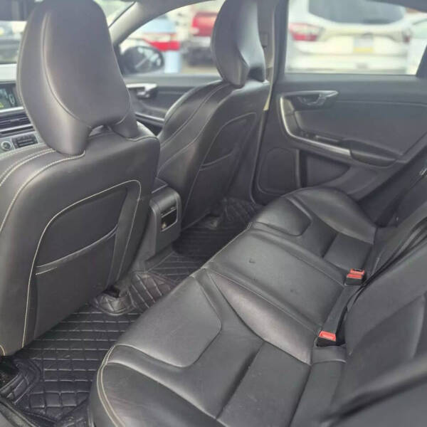 2017 Volvo S60 T5 Dynamic