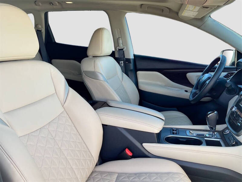 2023 Nissan Murano Platinum