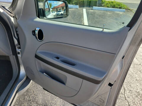 2011 Chevrolet HHR LS