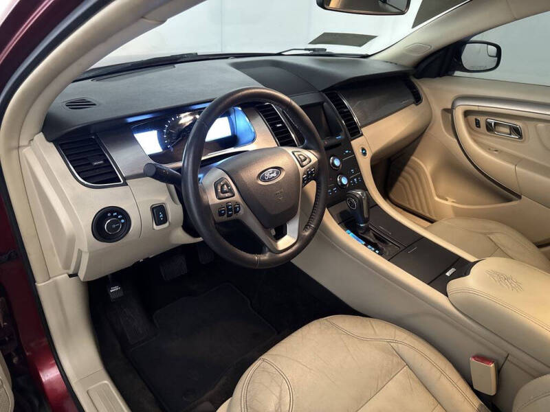 2015 Ford Taurus SEL