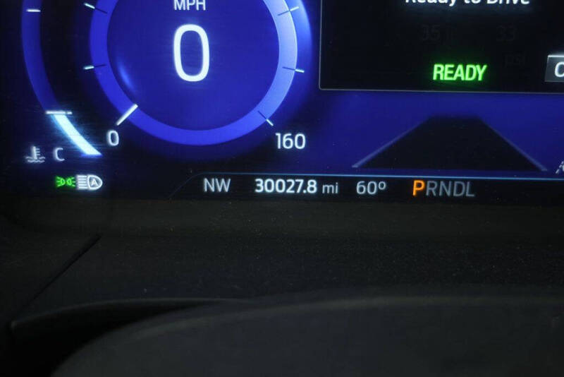 2022 Ford Escape Hybrid Titanium