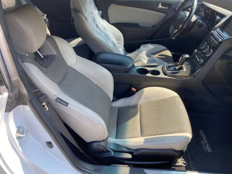 2014 Hyundai Genesis Coupe 2.0T Premium