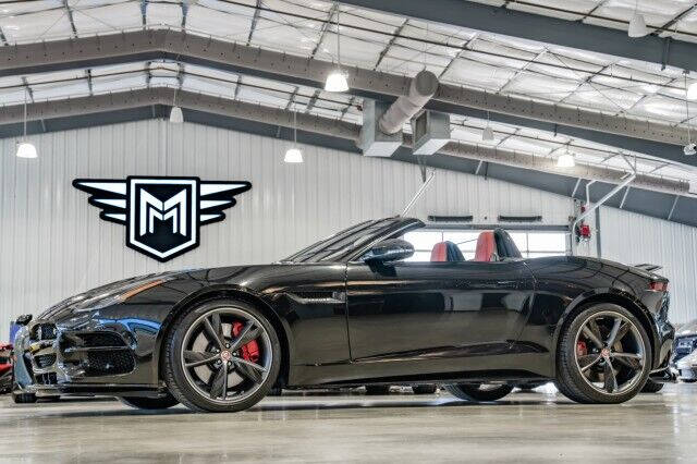 2019 Jaguar F-TYPE R