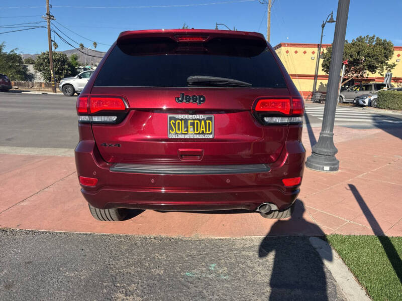 2019 Jeep Grand Cherokee Laredo