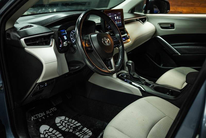 2023 Toyota Corolla Cross LE